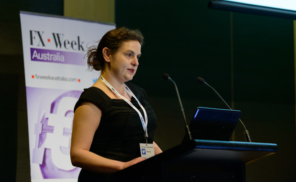 إيفا سازالى ؛ فاينانشيال تايمز