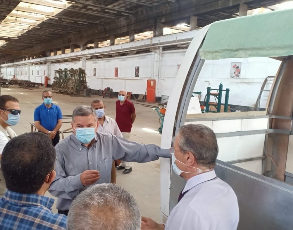 وزير قطاع الأعمال يتابع اختبار السيارة الكهربائية بشركة "النصر" تمهيداً لبدء الإنتاج