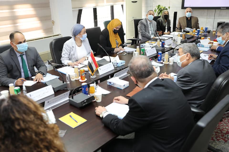 "البيئة" تناقش مع شركاء التنمية خطة تنفيذ المرحلة الثالثة لمشروع إدارة المخلفات الصلبة بالمنيا