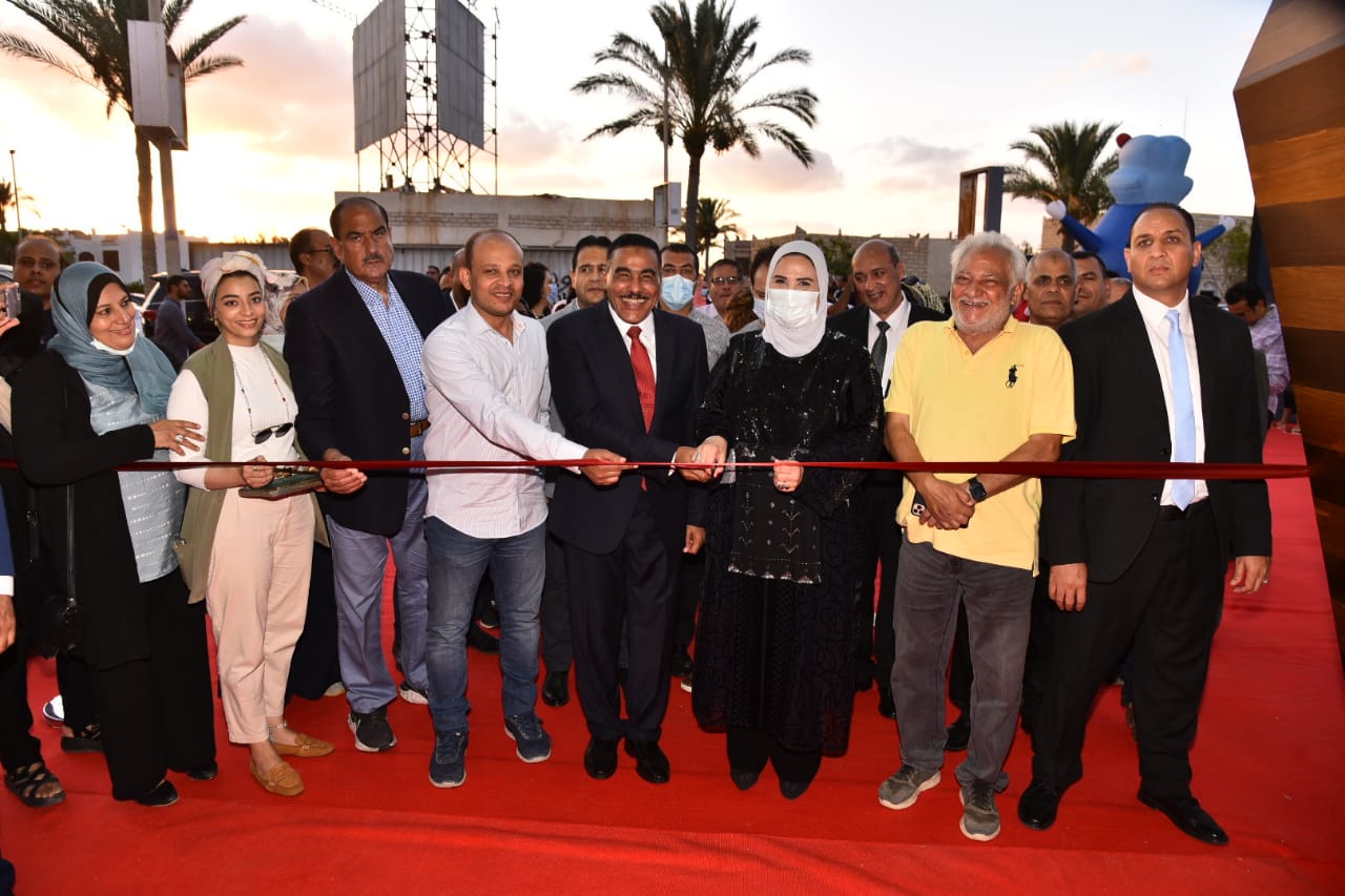 الفنانون يساهمون فى الترويج للمنتج المصرى