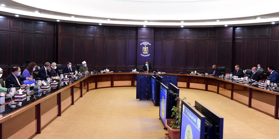 رئيس الوزراء: "حياة كريمة" مشروع دولة تُسخر له كافة الإمكانات.. ويجب الإسراع بالتنفيذ