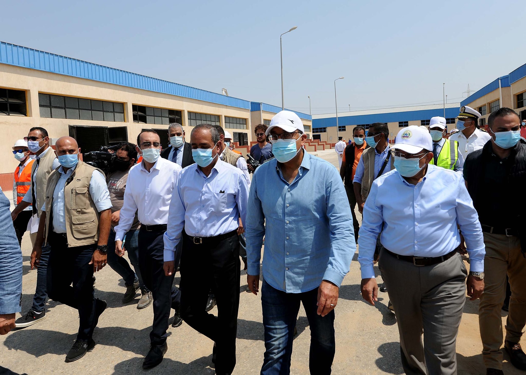 رئيس الوزراء: الدولة تدعم الصناعات الحرفية وتسعى لدمجها فى الاقتصاد الرسمى