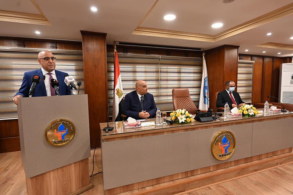 وزير الإسكان: نكرس الموارد المالية والجهد لتنفيذ أعمال التطوير من أجل تقديم خدمات المياه والصرف بأعلى جودة