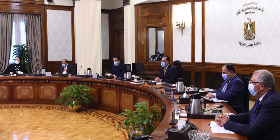 الحكومة تنفذ 100 إجراء مقترح للنهوض بقطاع الصناعة وتحسين الصادرات