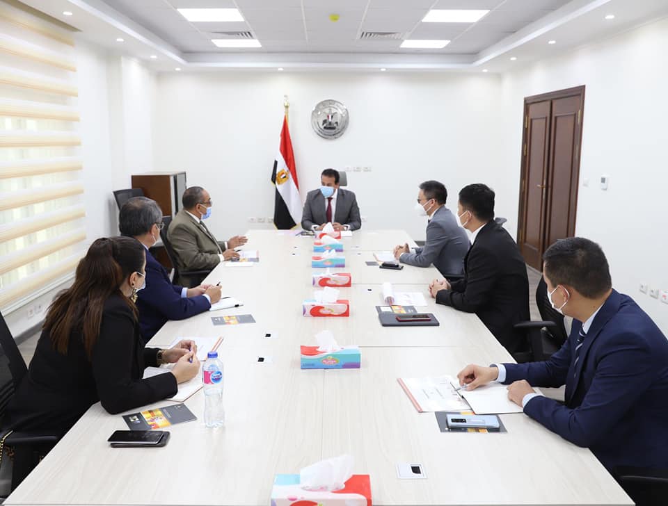 "التعليم العالى" تبحث مع "هواوى" تقديم الدعم التكنولوجى للجامعات الأهلية الجديدة