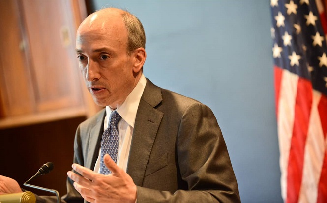 رئيس لجنة البورصات الأمريكية يحذر من شطب الشركات الصينية قريبًا