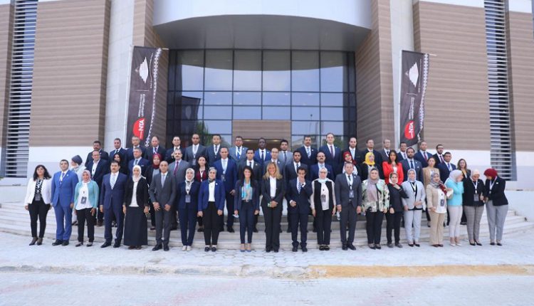 “التعاون الدولي” تحاور متدربي البرنامج الرئاسي لتأهيل التنفيذيين للقيادة