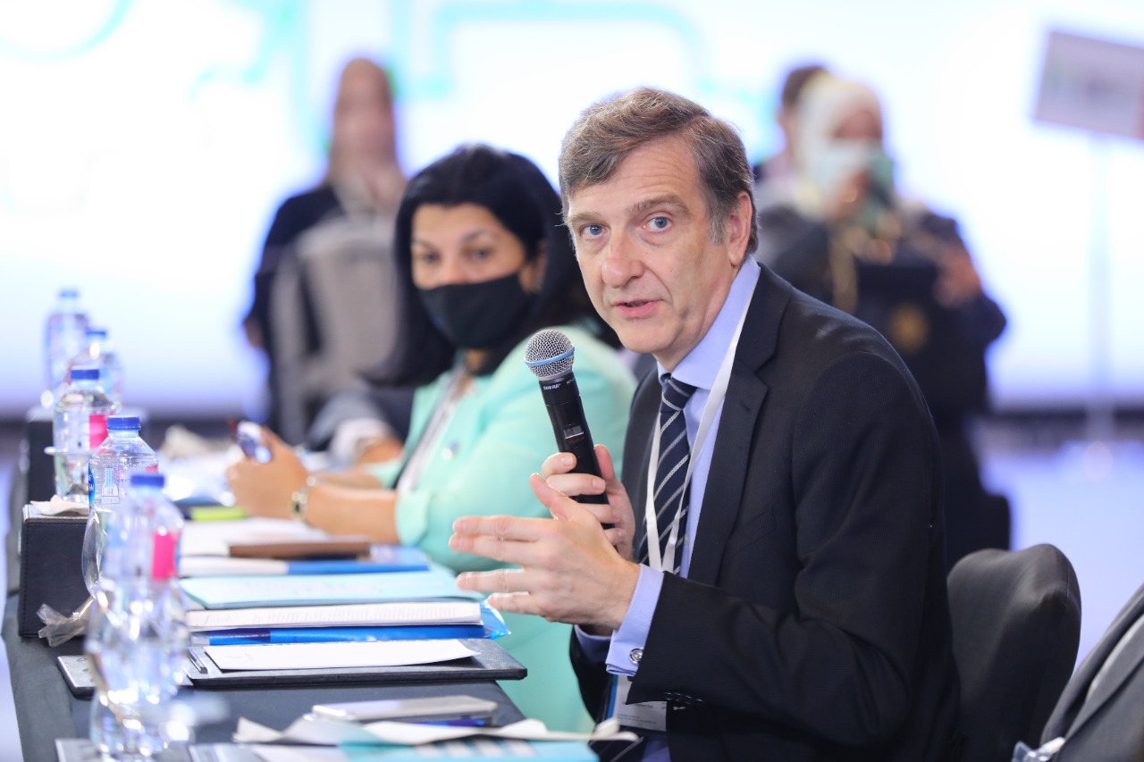 الممثل الإقليمي لبنك الاستثمار الأوروبى فى مصر ألفريدو أباد