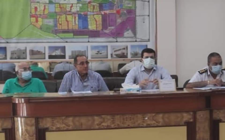 رئيس جهاز “برج العرب الجديدة” يلتقي السكان لبحث مقترحاتهم وشكاواهم