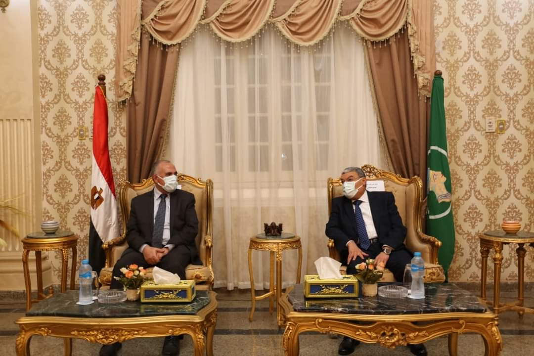 وزير الري يصل المنيا لمتابعة موقف مشروعات الموارد المائية