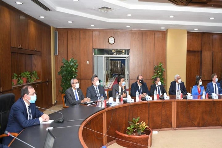 وزير البترول يتابع إجراءات تنظيم مؤتمر ومعرض "إيجبس 2022"