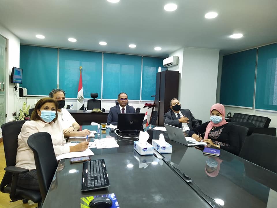 "الإسكان" تتابع برنامج خدمات الصرف الصحى المستدامة بالمناطق الريفية مع البنكين الدولى والآسيوى