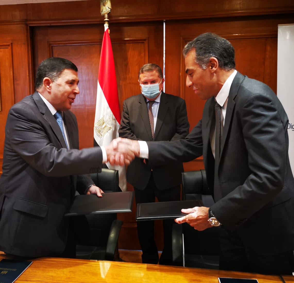 بروتوكول تعاون بين "القابضة للنقل" و"إى فاينانس" للربط والتحصيل الإلكترونى