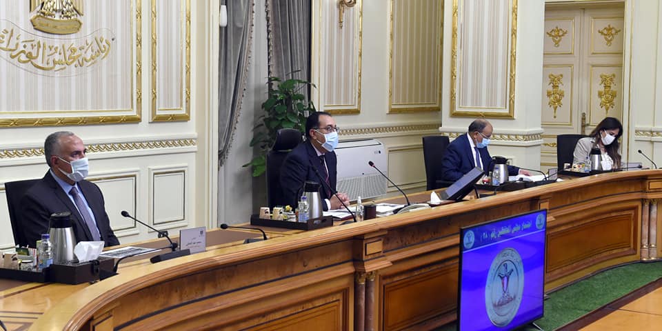 المحافظات تتعاون مع "الصحة" للتوسع فى تطعيمات "كورونا"