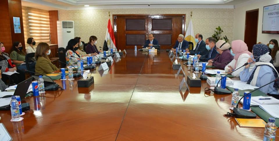 وزير التنمية المحلية يبحث ترتيب فعاليات "يوم المدن العالمى" بالأقصر