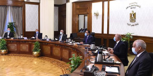 رئيس الوزراء يتابع الموقف التنفيذى لمشروع تطوير الطريق الدائرى