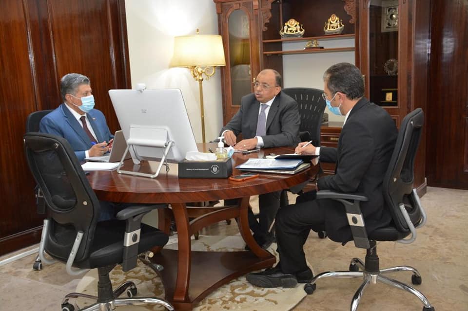 وزيرا التنمية المحلية والبيئة يناقشان آخر مستجدات منظومة عقود التشغيل للمخلفات بالقاهرة