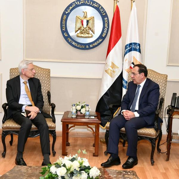 مباحثات مصرية فرنسية لتعزيز التعاون فى قطاع الطاقة