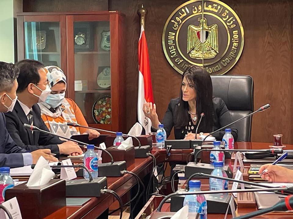 «المشاط» تؤكد ضرورة تعزيز التعاون مع كوريا الجنوبية فى توطين صناعة القطارات