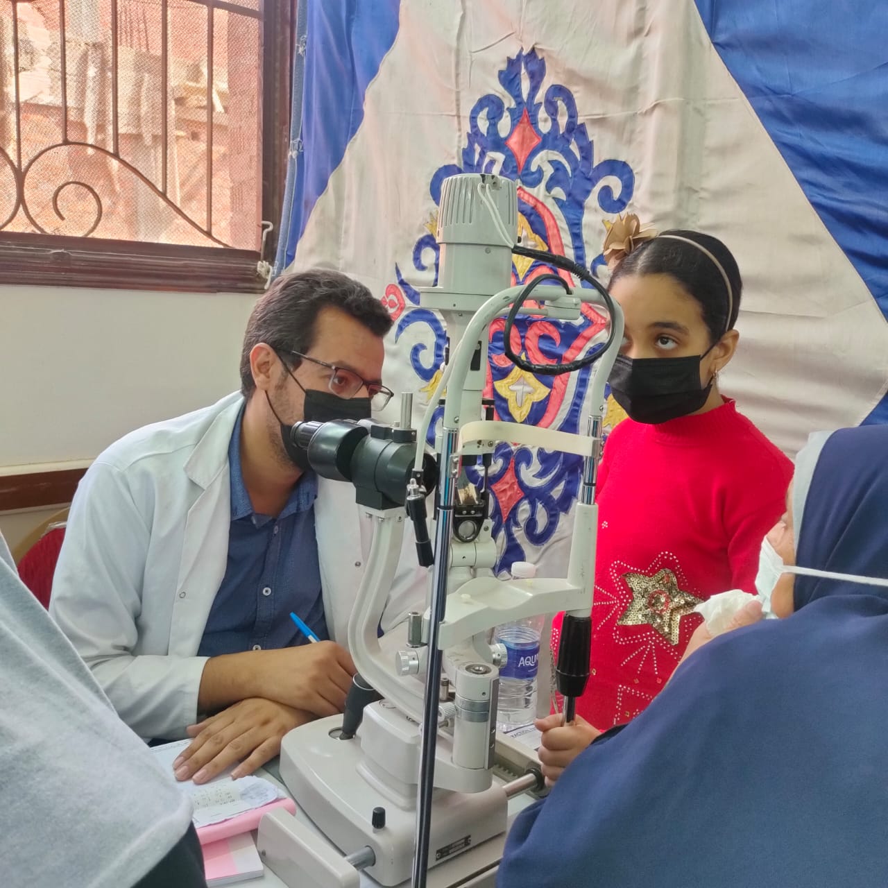 «صناع الخير» و«البنك الأهلى» يطلقان قافلتى عيون بالغربية والأقصر