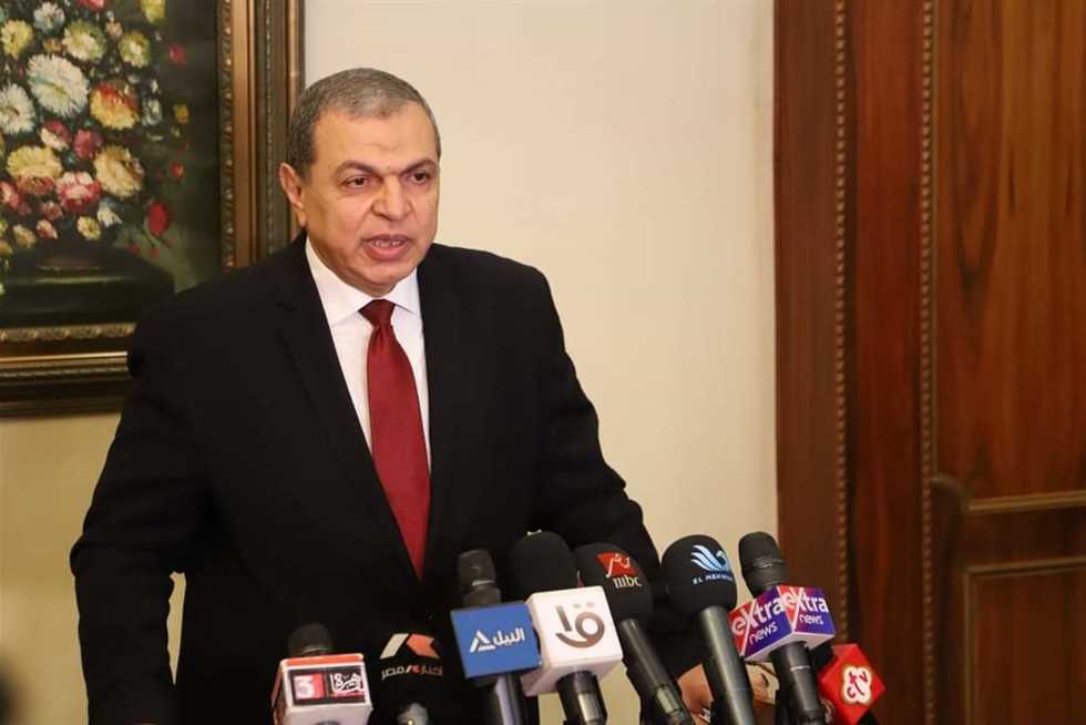 وزير القوى العاملة