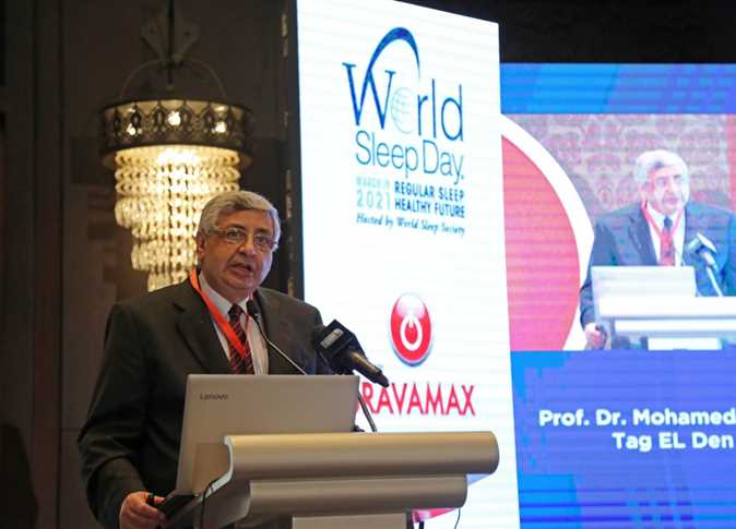 الدكتور محمد عوض تاج الدين مستشار الرئيس لشئون الصحية والوقائية