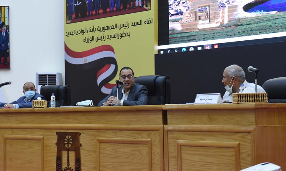 رئيس الوزراء: مشروعات “حياة كريمة” تساهم فى مضاعفة عدد سكان الوادى الجديد