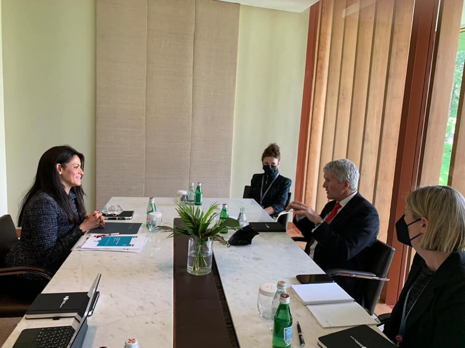 "المشاط" تبحث مع وزير الزراعة النيوزيلدنى تعزيز التعاون الإنمائى مع أفريقيا من خلال مصر