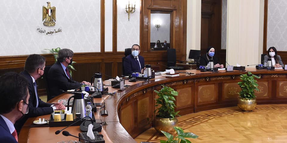 رئيس الوزراء يبحث مع “كوكاكولا هيلينيك” ضخ مليار دولار استثمارات بالسوق المصرية خلال 5 سنوات قادمة