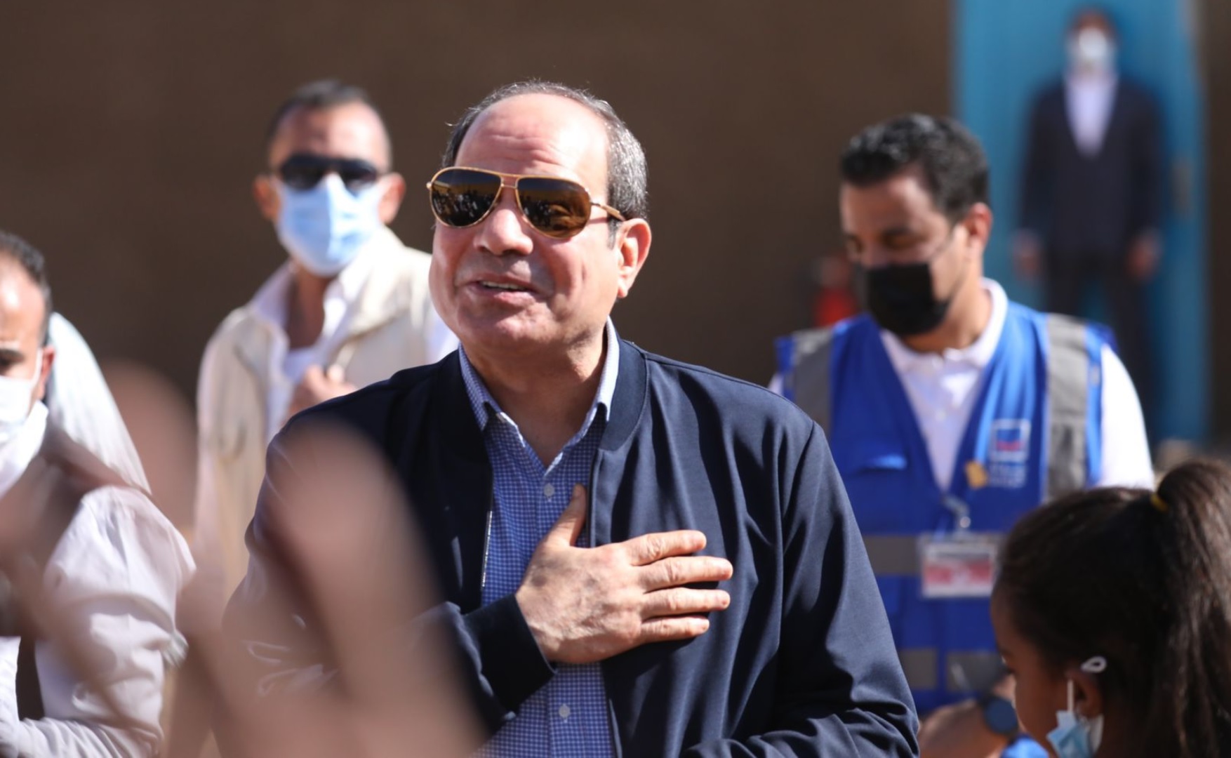 الرئيس السيسي لأهالي أسوان: مصر لن تتخلى أبدا عن أهلها ولن تترك مشكلة بدون حلها