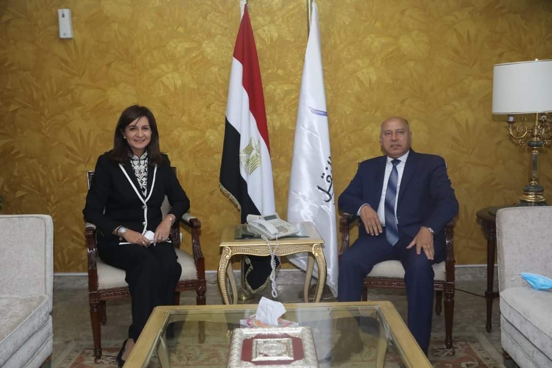 وزيرا الهجرة والنقل يبحثان التيسيرات الخاصة بسفر العمالة المصرية في الأردن