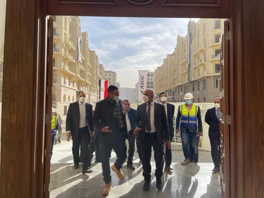 "الإسكان": وفد حكومى عمانى يتفقد مشروعات العاصمة الإدارية الجديدة