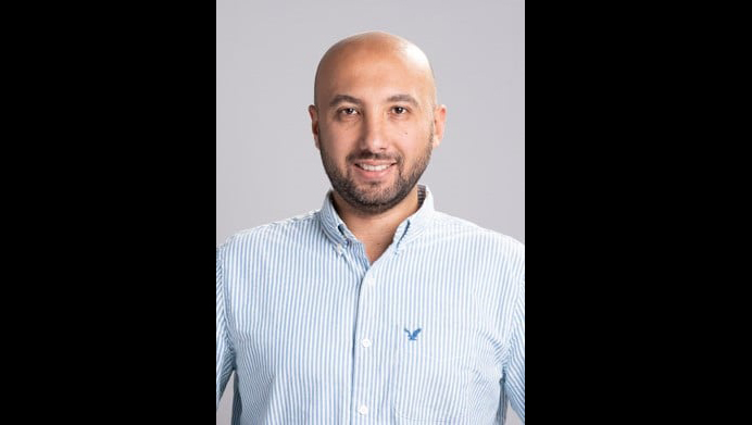 مراد العشرى، الرئيس التنفيذى، مؤسس تطبيق قسطلى