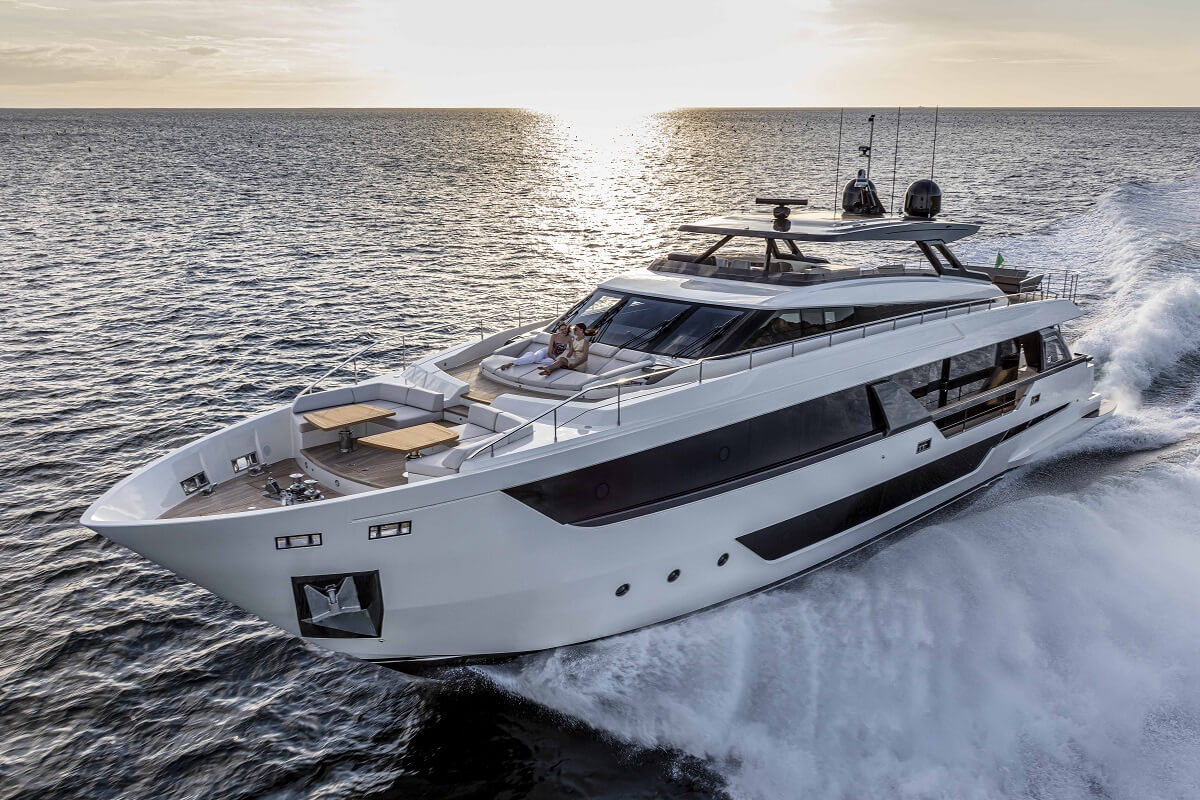 "فيريتى" لصناعة اليخوت الفخمة تدرس طرح أسهمها فى هونج كونج