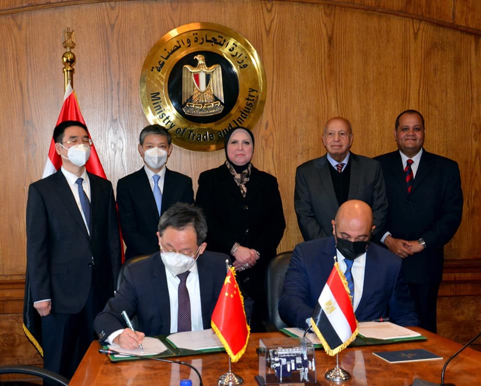 تعاون بين "جيوشى" و"شاندونج" لتصنيع الحافلات وتوزيع المولدات والمحركات ومحطات الطاقة