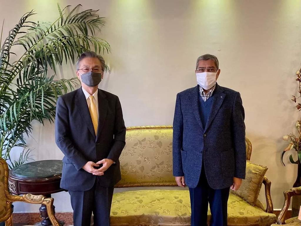“العربى” يبحث مع سفير اليابان زيادة التعاون التجارى والاستثمارى