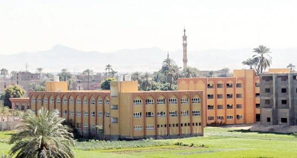 توقيع عقود 13 مشروعا ناشئا للانضمام لحاضنة أعمال مسار بجامعة الأقصر