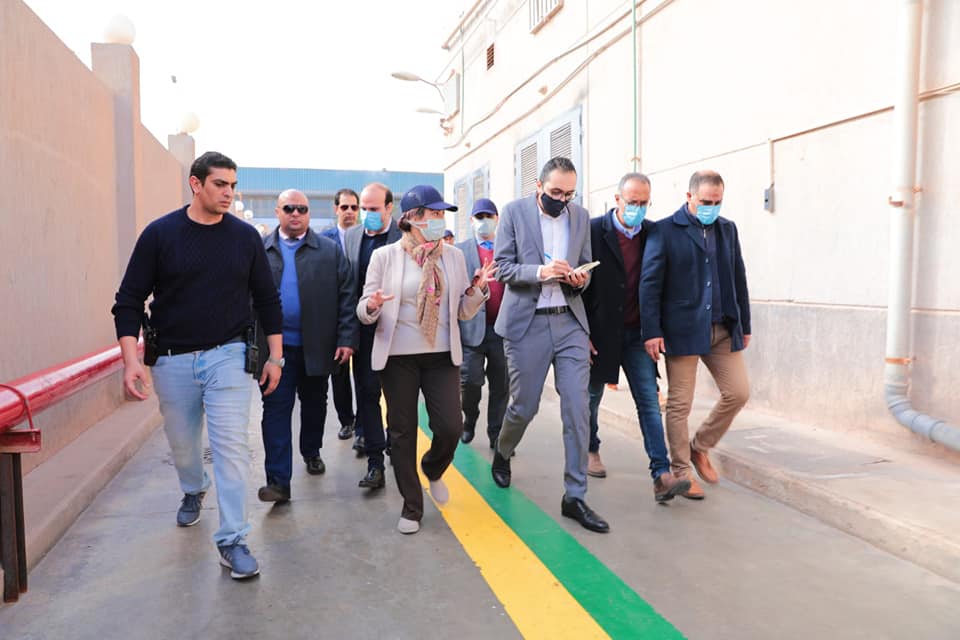 وزيرة البيئة: نسعى للاعتماد الكلى على المنتج المحلى فى مجال تدوير المخلفات