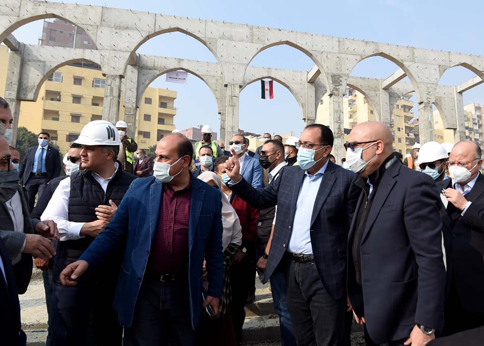 رئيس الوزراء: إخلاء عزبة أبو قرن وتسكين أهلها فى مشروع حضارى "إنجاز"