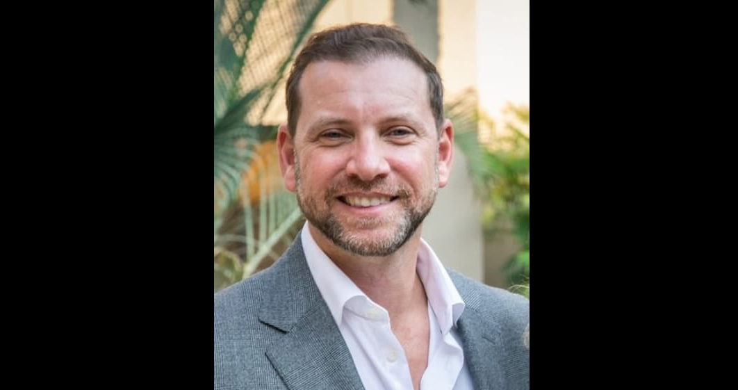 شريف أبو طالب العضو المنتدب لشركة ستارلايت