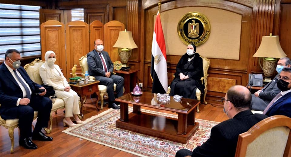 وزيرة التجارة تبحث سبل زيادة الصادرات المصرية إلى السوق الأمريكية