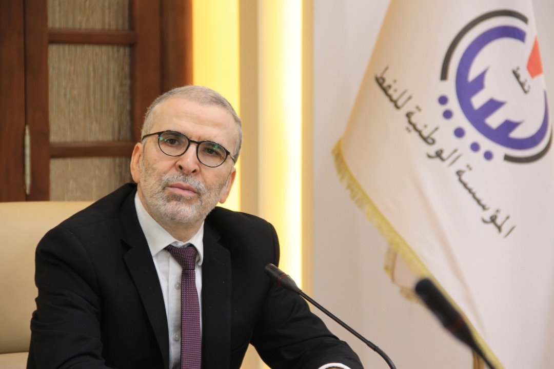 رئيس مؤسسة النفط: ليبيا تخطط للحفاظ على الإنتاج عند 1.2 مليون برميل يوميا