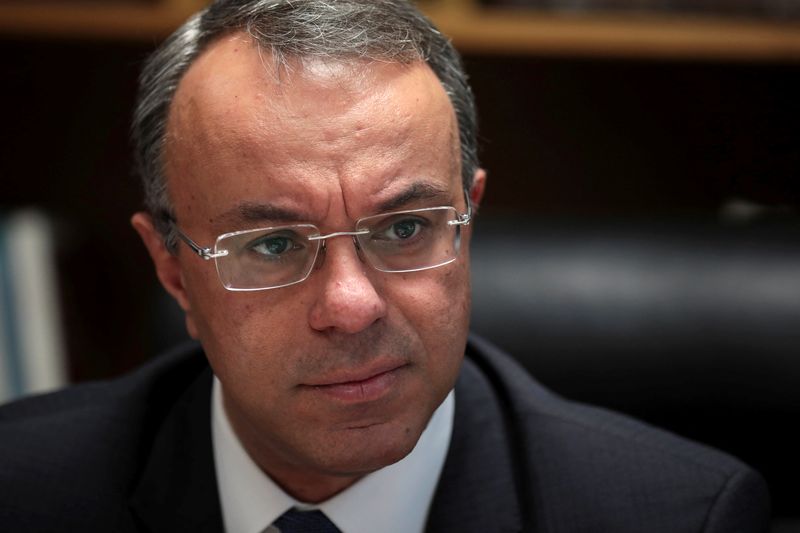 اليونان تجمع 3 مليارات يورو من بيع جديد للسندات بتكلفة أعلى وطلب أقل