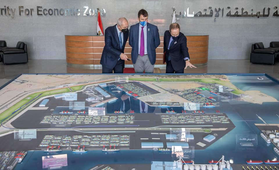 "زكى": "اقتصادية القناة" مؤهلة لتصبح مركزًا عالميًّا لصناعات الهيدروجين الأخضر