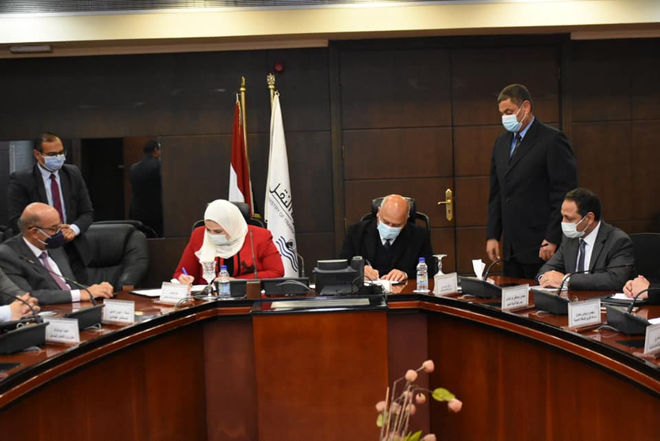 "النقل" و"التضامن" توقعان بروتوكول تعاون لتيسير انتقال الأشخاص ذوى الإعاقة