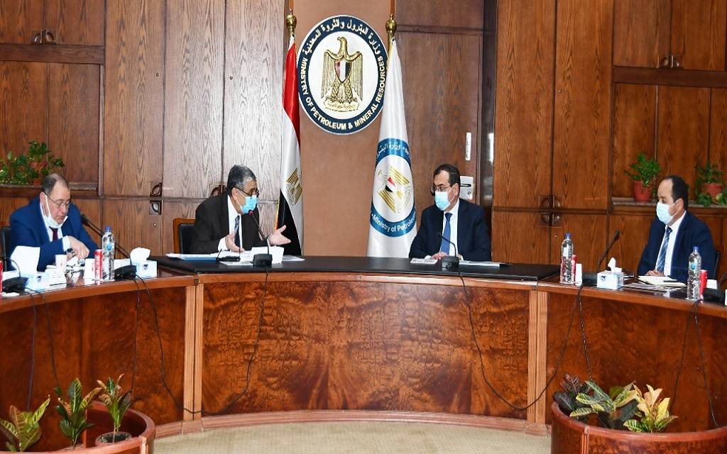 اجتماع حكومي لبحث تأمين احتياجات محطات توليد الكهرباء من الغاز