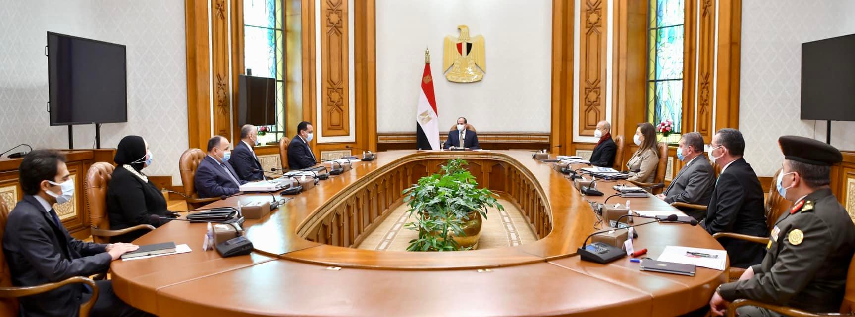 "السيسى" يوجه بالاستمرار فى برنامج طروحات الشركات المملوكة للدولة بـ"البورصة"