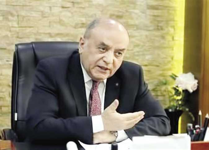 أحمد حسانين رئيس القابضة للصناعات الغذائية