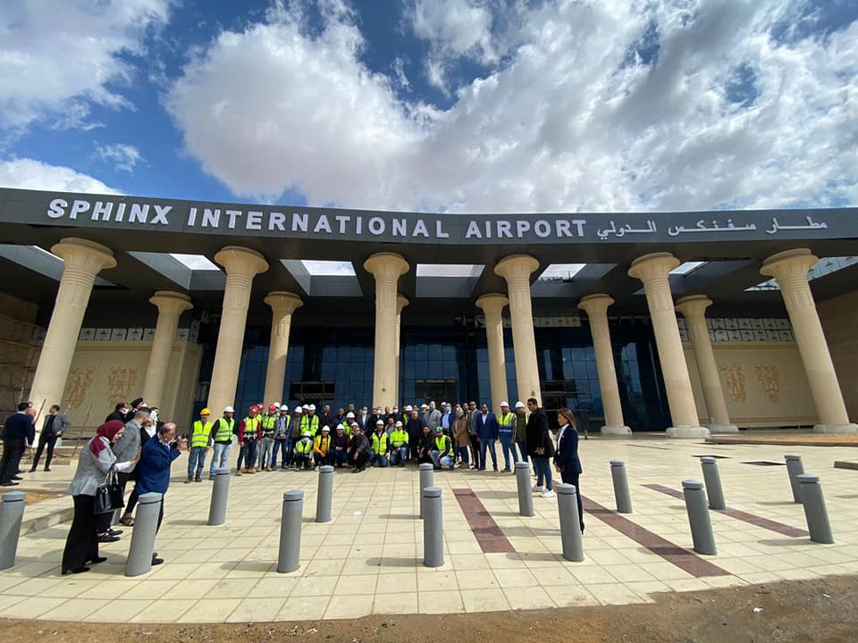 وزير الطيران : ندرس إمكانية استخدام الطاقة الشمسية واستغلال المنطقة المحيطة بمطار سفنكس