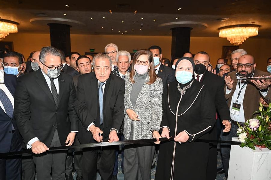 وزيرة الصناعة: الحكومة حريصة على الارتقاء بصناعة المشغولات الذهبية